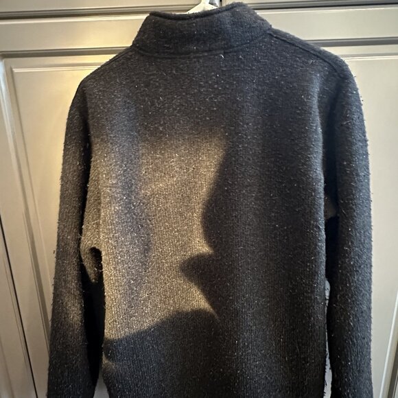 Rough-Dress Black Long Sleeve Sweatshirt / Sweater-Type Shirt - Picture 2 of 3